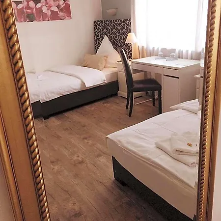 Heddernheimer Hof 3*