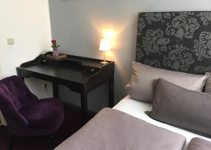 Hotel Heddernheimer Hof 3*