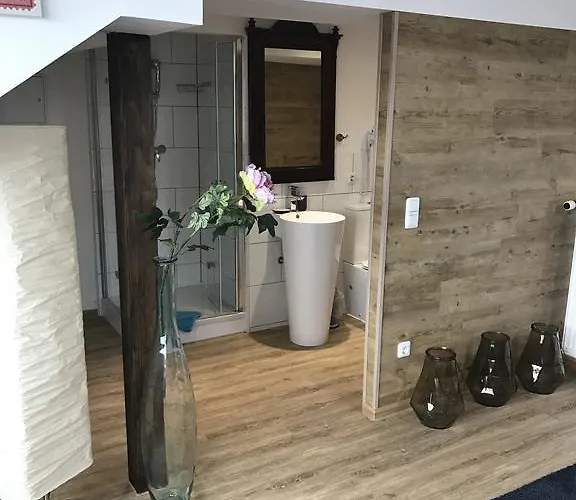 Heddernheimer Hof 3*