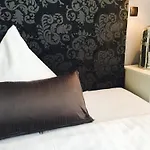 Heddernheimer Hof 3*