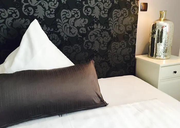 Heddernheimer Hof 3*